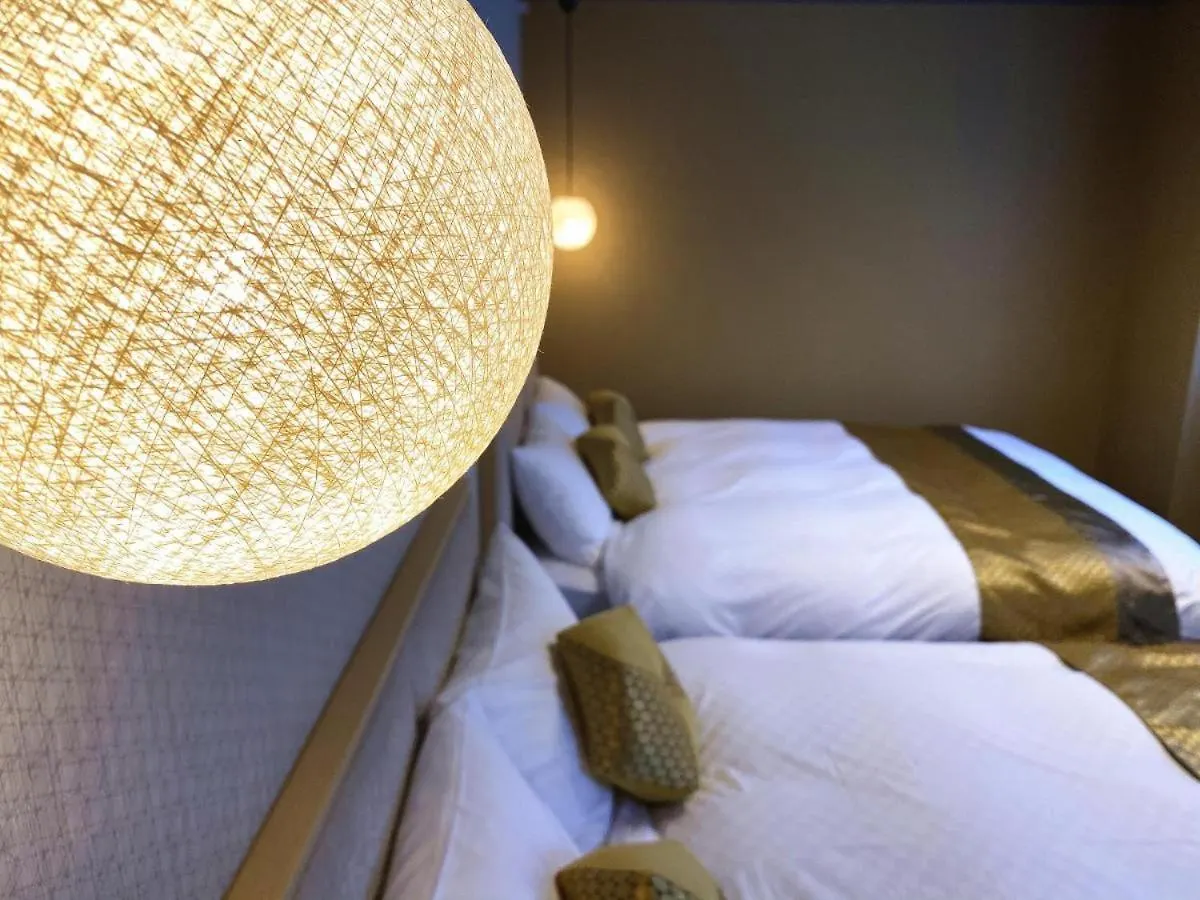 Madoka Kyoto Station West Hotell