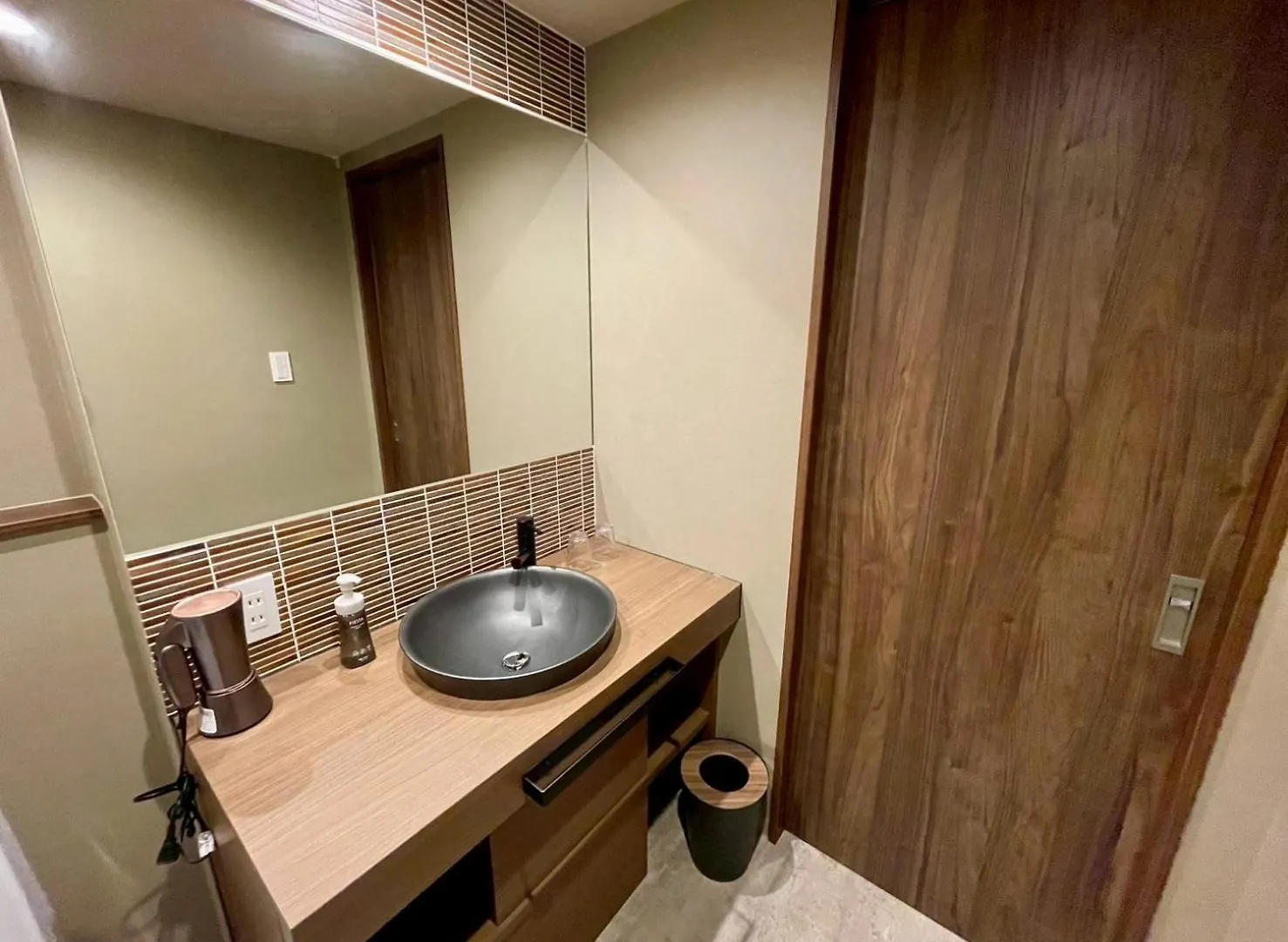 Madoka Kyoto Station West Hotell
