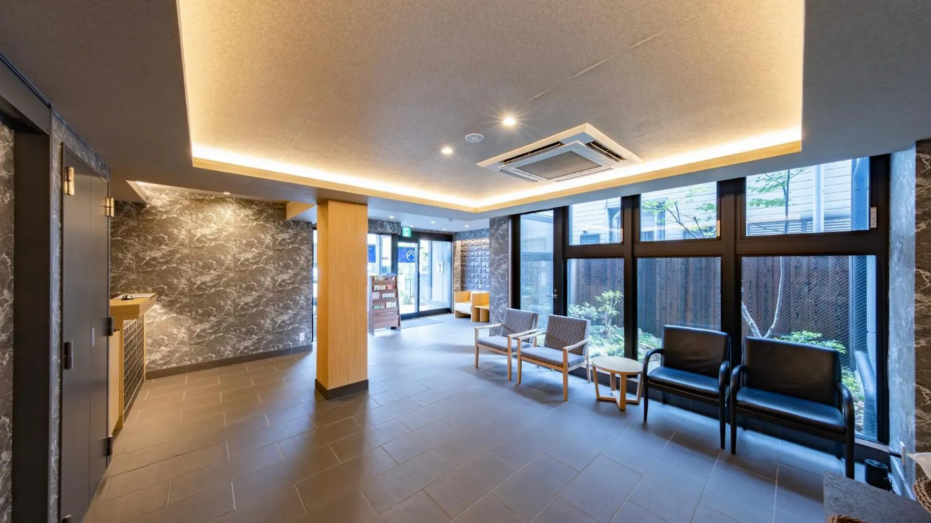 Madoka Kyoto Station West Hotell