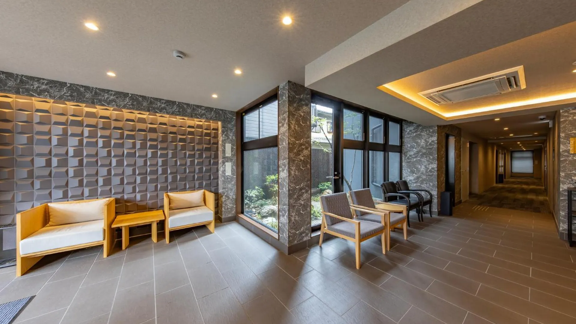 Madoka Kyoto Station West Hotell 3*,